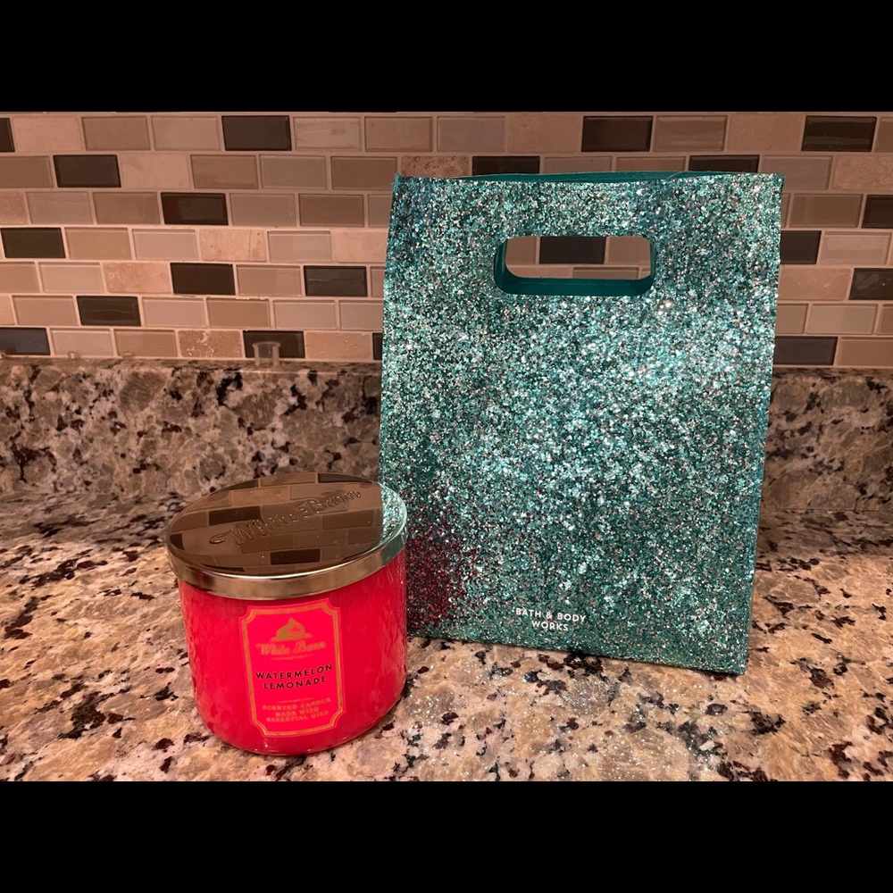 Bath and Body Works Sparkly Bag and Candle Set
